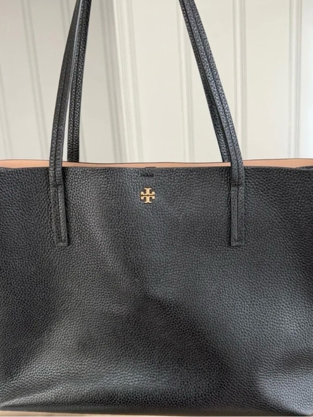 NWT Tory Burch, Size Large, Black, Blake Leather Tote with Gold Logo